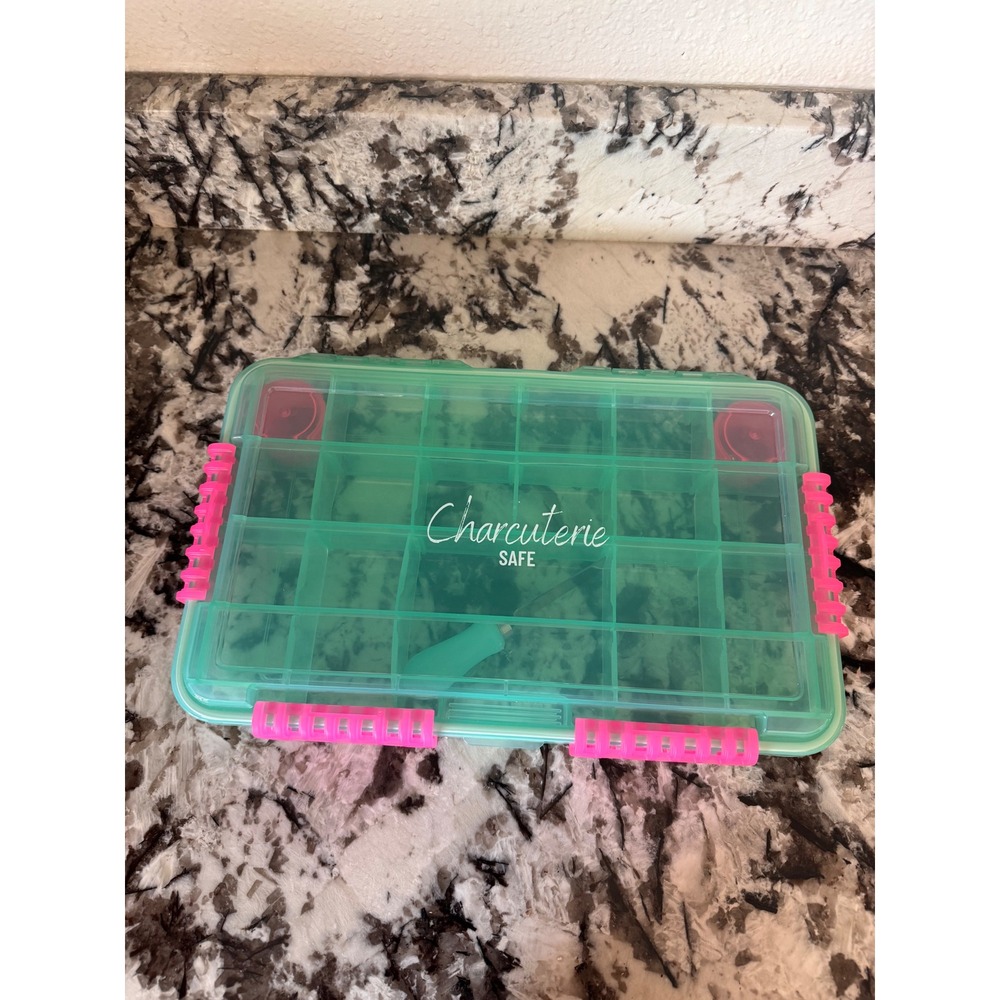 Snackle Box Charcuterie Safe Portable Food Container Mint Green Pink 11x7in